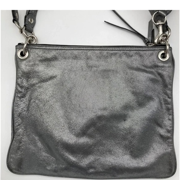 Coach Poppy Hippie bag- metallic silver- rare - Picture 4 of 8